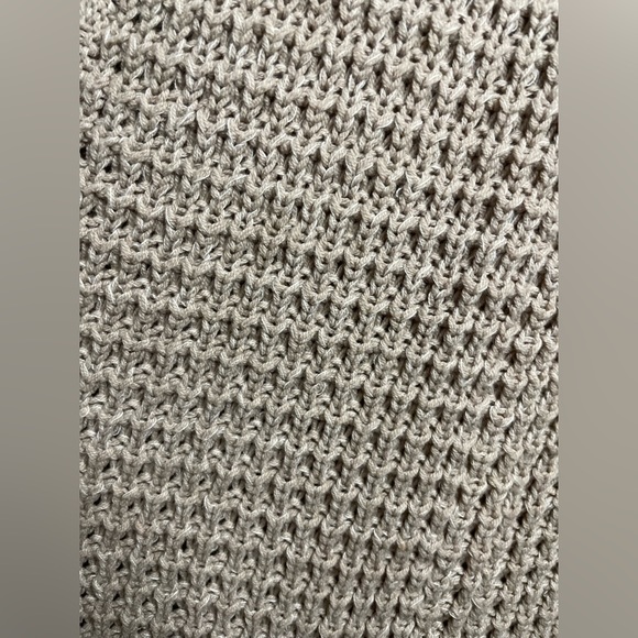 Express Cream Knit Long Layer Sweater sz medium - Picture 3 of 7